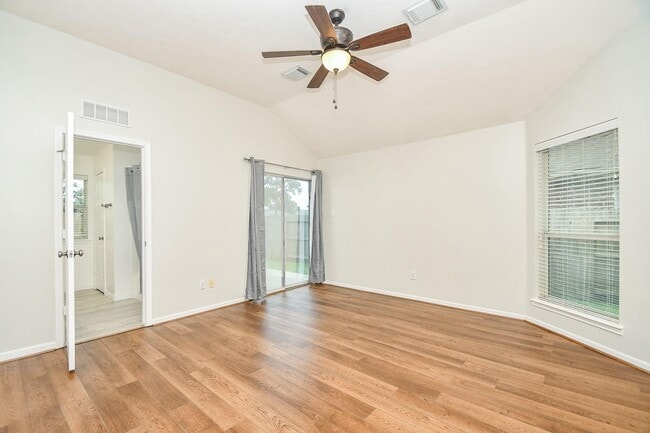 Building Photo - 10614 Sunswept Fields Ln