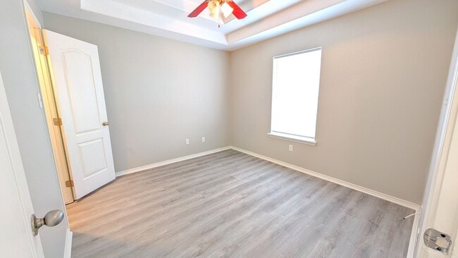 Building Photo - 3601 N Arroyo Park Ln