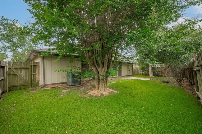 Building Photo - 13126 Kingsmill Dr