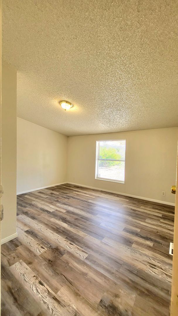 Building Photo - CONESTOGA COUNTRY ESTATES - Conestoga Parkway