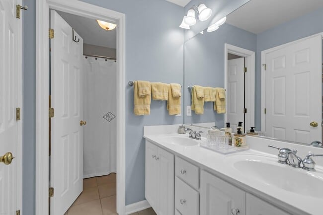 Building Photo - 4783 Stono Links Dr