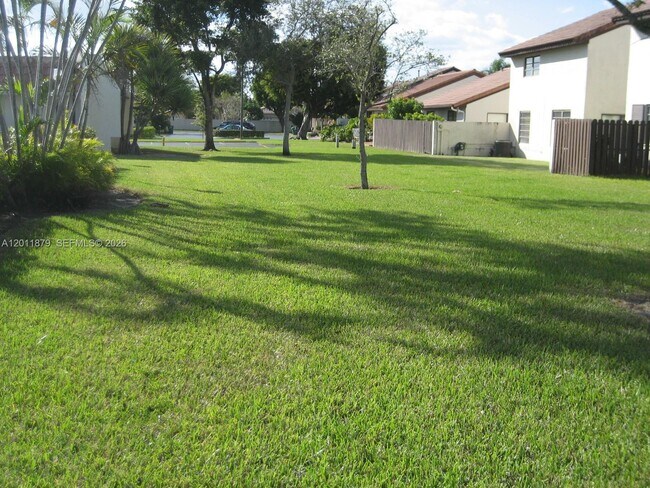 Building Photo - 8853 SW 112th Pl