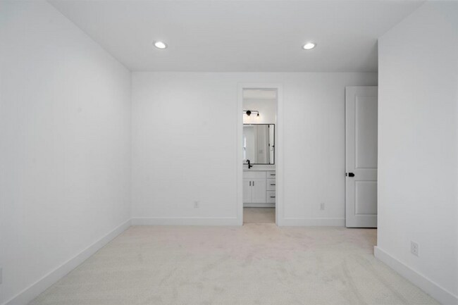 Building Photo - Brand new house in the Museum District wit...