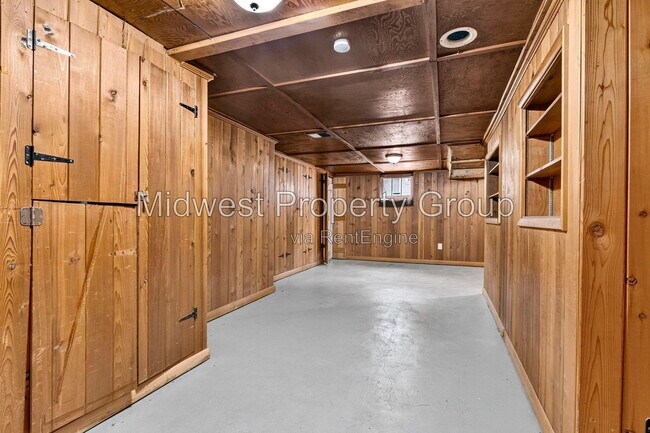 Building Photo - 5344 Colton Dr