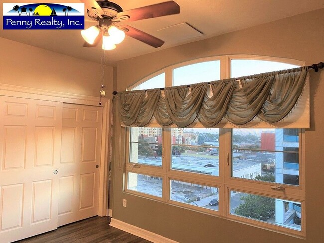 Building Photo - 2 Bedroom  2 Bath plus Loft with Breathtak...