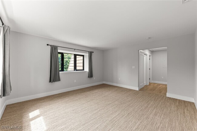 Building Photo - 1890 Bald Eagle Dr