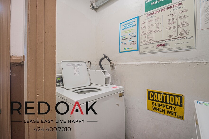 Building Photo - 915 N Wilton Pl