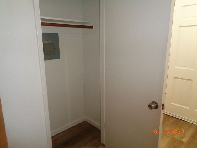 Building Photo - 7101 Avenida Cala