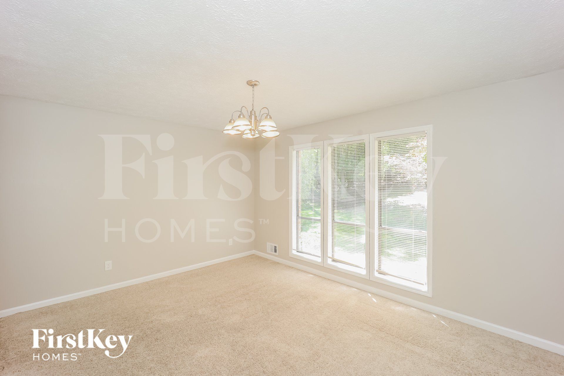 Building Photo - 815 San Remo Ct