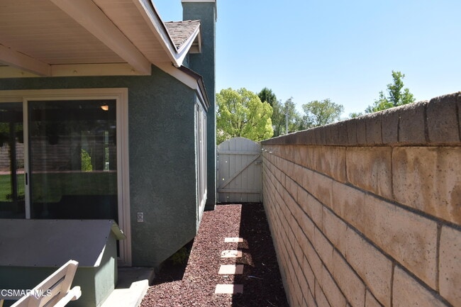 Building Photo - 22551 Honnold Dr