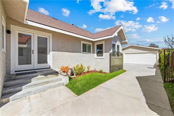 Building Photo - 4227 E Colorado St