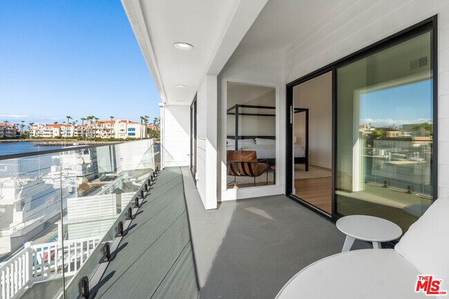 Building Photo - 4405 Costa De Oro