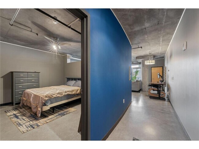 Building Photo - 730 N 4th St