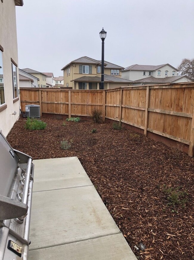 Building Photo - Amazing home in Springlake in Woodland