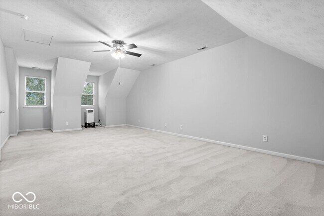 Building Photo - 2405 N Park Ave