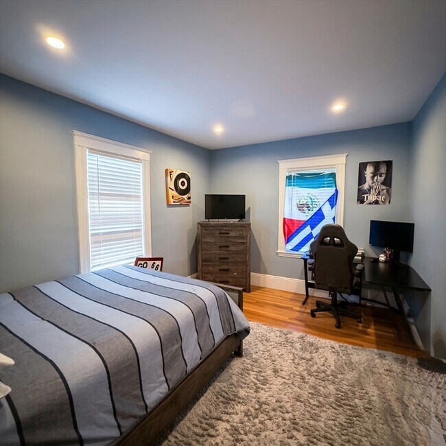 Building Photo - 58 Metropolitan Ave