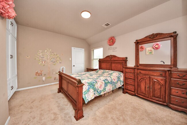 Building Photo - 2895 Ragusa Ln