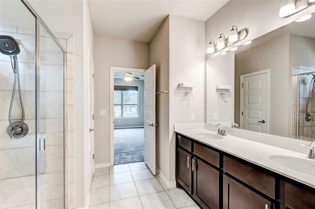 Building Photo - 14104 McCoy Lp