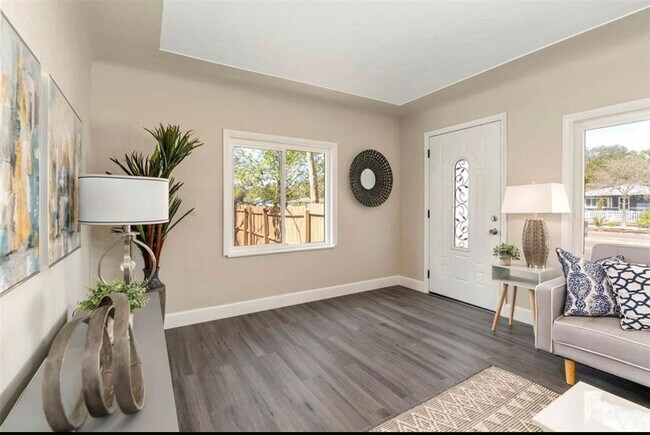 Building Photo - Updated St. Pete Home with Private Yard, Hot Tub & More!