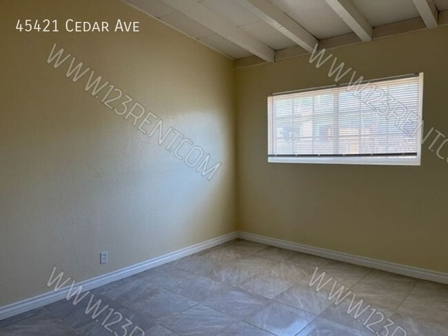 Building Photo - 45421 Cedar Ave