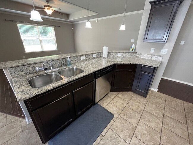 Building Photo - 2720 Brighton Pl