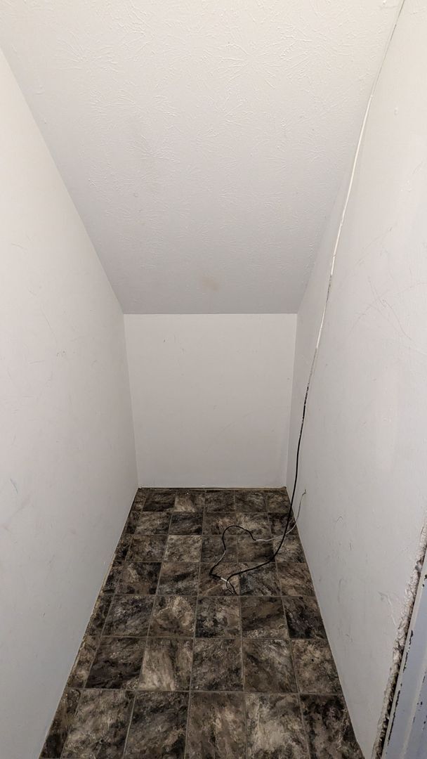 Building Photo - MN Cedar Village (827)