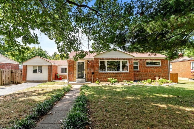 Building Photo - 1225 Buck Ave