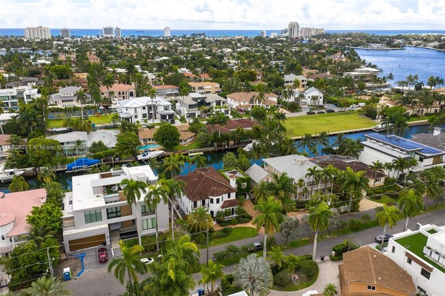 Building Photo - 500 Coconut Isle Dr