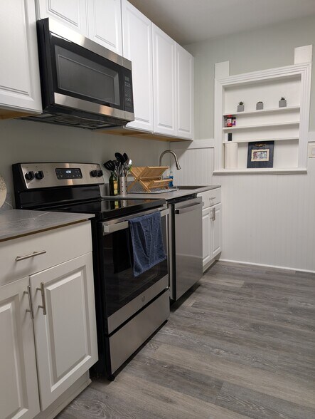 Building Photo - 816 Buena Vista Dr