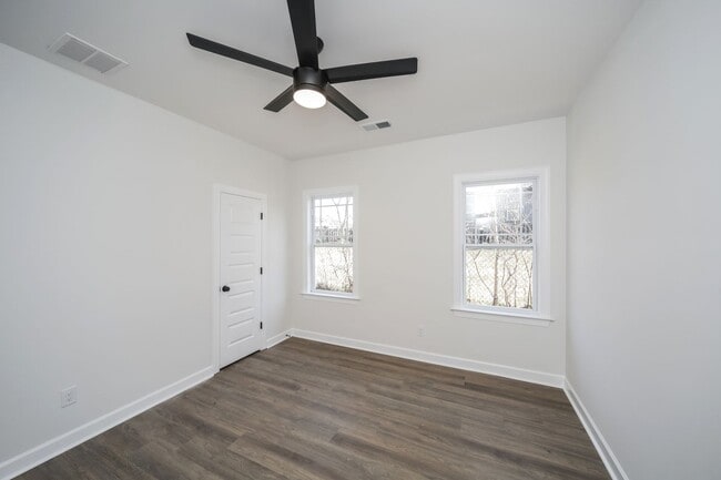 Building Photo - Beautiful Home For Rent in Rozelle-Annesdale Neighborhood!