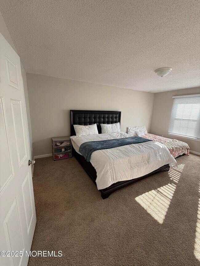 Building Photo - 90 Atlantis Ave