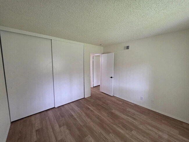 Building Photo - 26257 Hillsford Pl