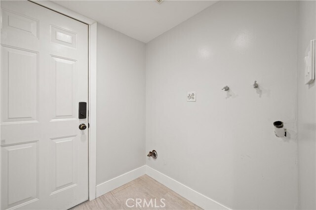 Building Photo - 9462 Pier Dr
