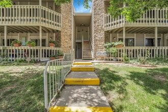 Building Photo - $1,825 - 2 Bed, 2 Bath Condo in Denver wit...