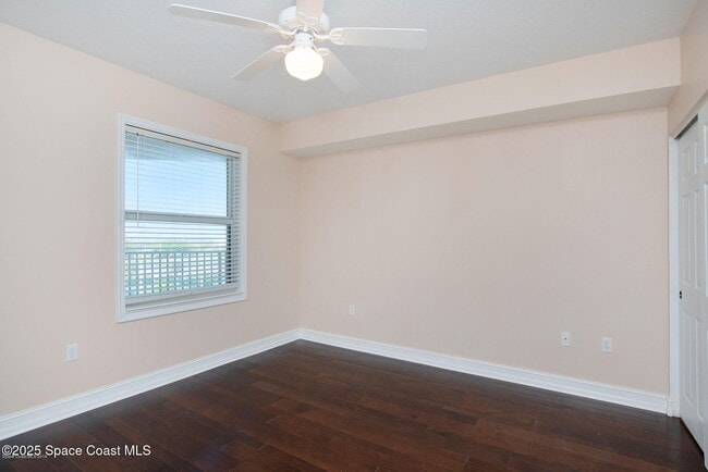 Building Photo - 7 Indian River Ave