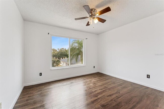 Building Photo - 7236 Somersworth Dr