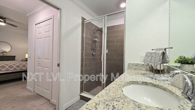 Building Photo - 43010 Greenway Blvd