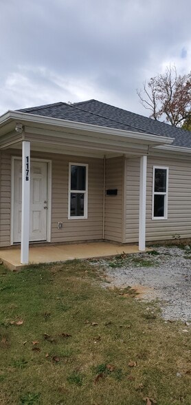 Building Photo - 117 Second St