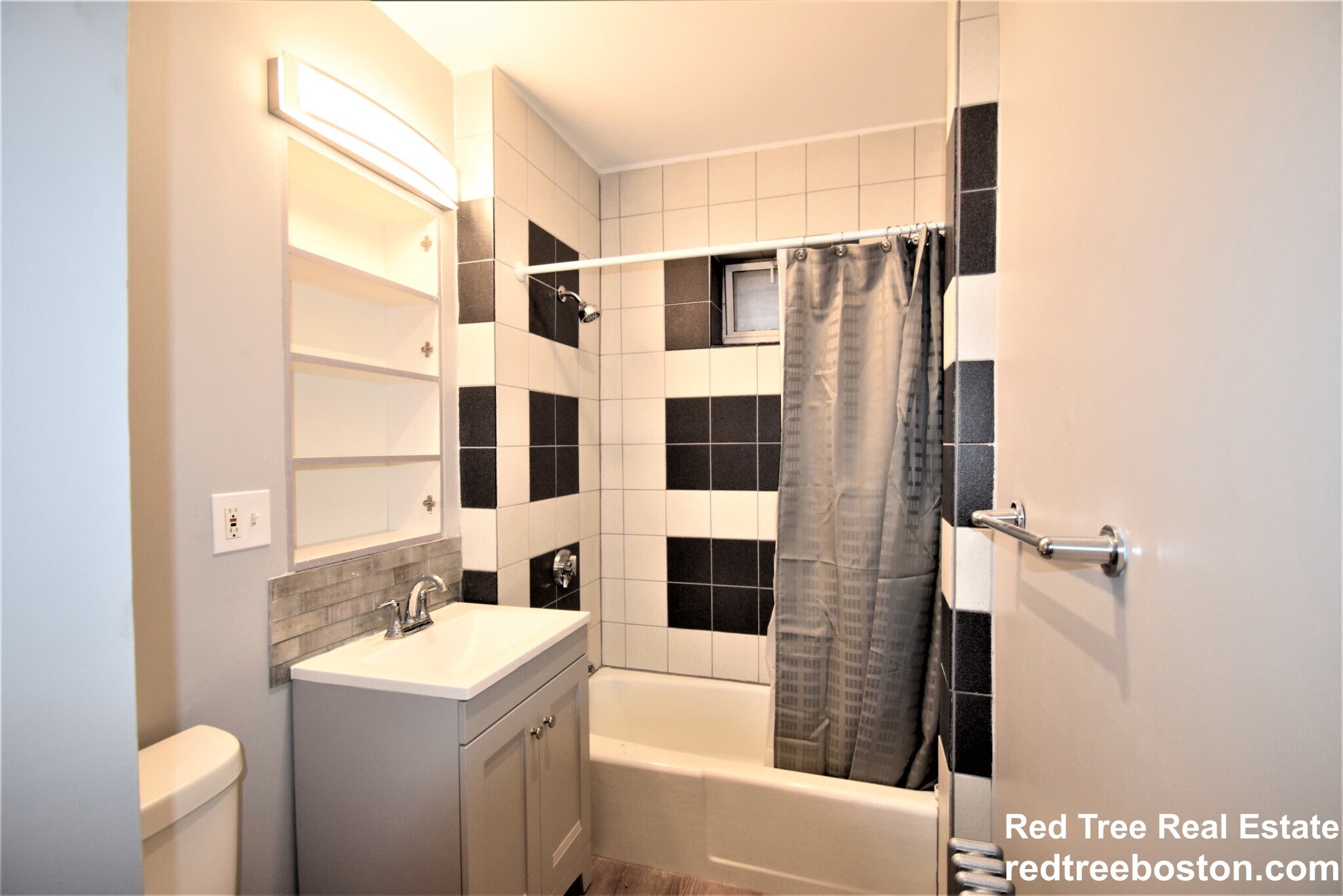 Building Photo - 83 Glenville Ave