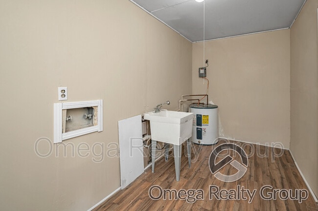 Building Photo - 21 Cullen Dr