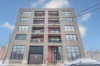 Building Photo - 809 E 40th St