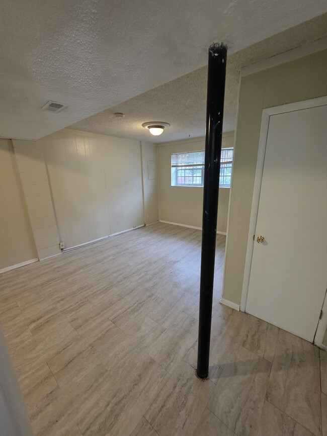 Building Photo - 3719 Steadman Dr NW