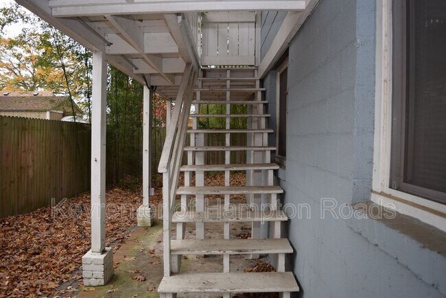 Building Photo - 1303 Tallwood St