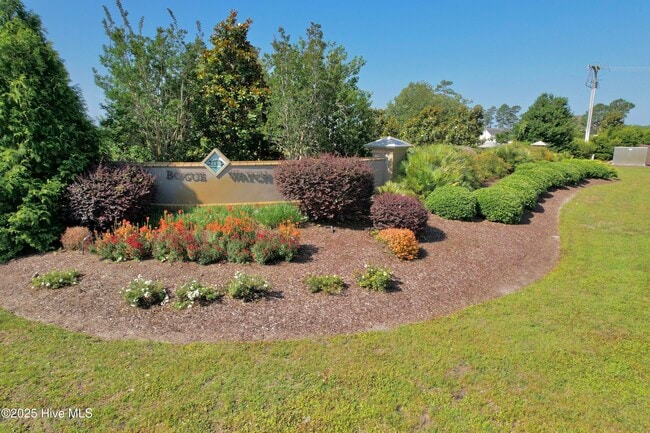 Building Photo - 102 Bogue Harbor Ct