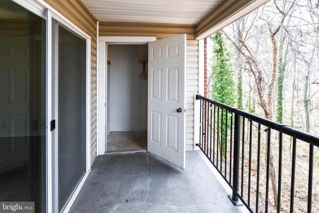 Building Photo - 3303 Wyndham Cir