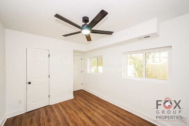 Building Photo - 1522 7th Ave Dr SW