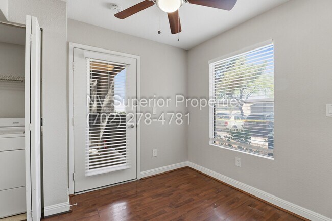 Building Photo - SW!! First floor unit with Balcony!! Gated!! Clubhouse!!  Community pool!! Spa!! Exercise Room!! ...