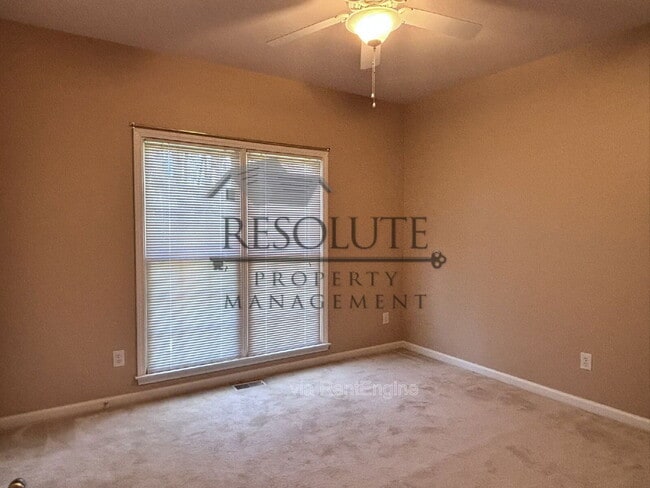 Building Photo - 5818 Myakka Ct