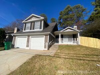 Building Photo - Recently Renovated!! Beautiful 3BR home.