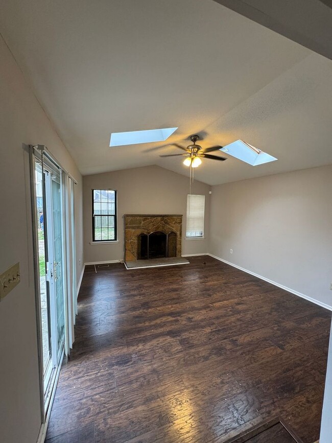 Building Photo - Perfect Single Family House Rental in Sick...